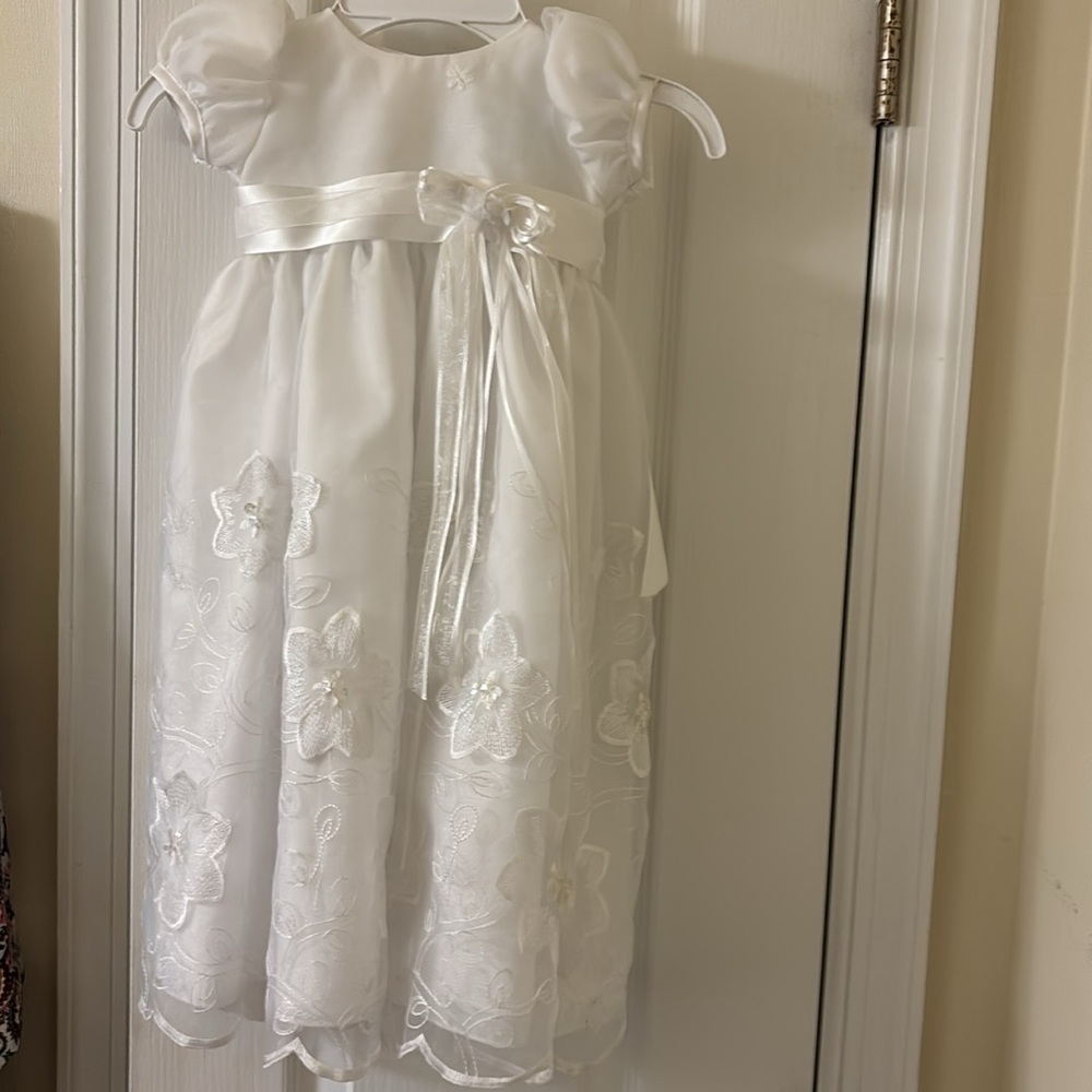 SWEA PEA & LILLI Samatha Infant Girl’s Dress White Flower 0-3 Months Belted